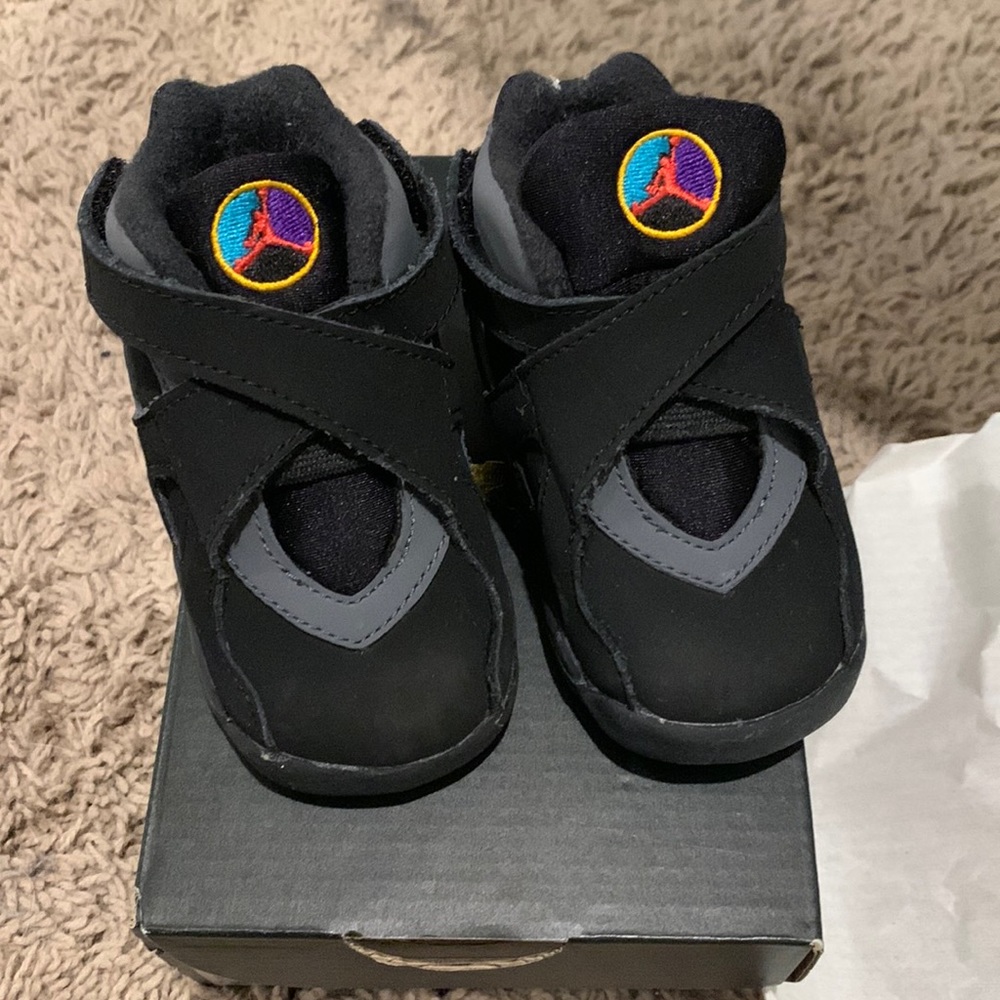 Jordan 8 Retro